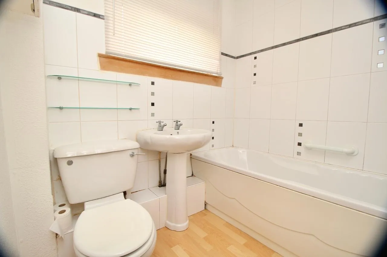 Maree Drive, Condorrat, G67 4LR, photo 7