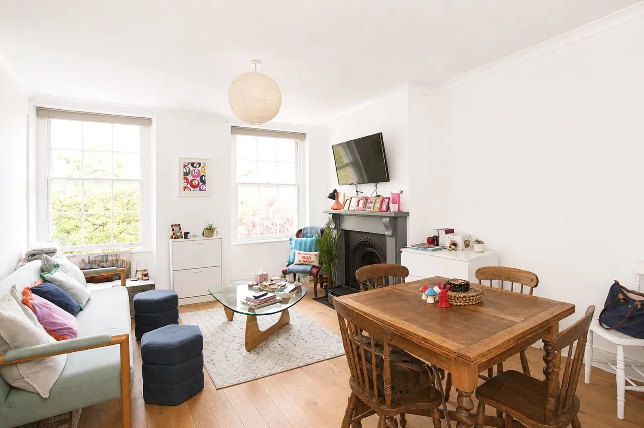 2 bed flat for sale, Dowry Square, Bristol, BS8