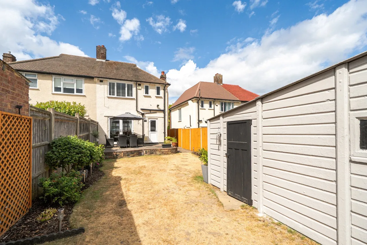 Greenview Avenue, BR3, photo 18