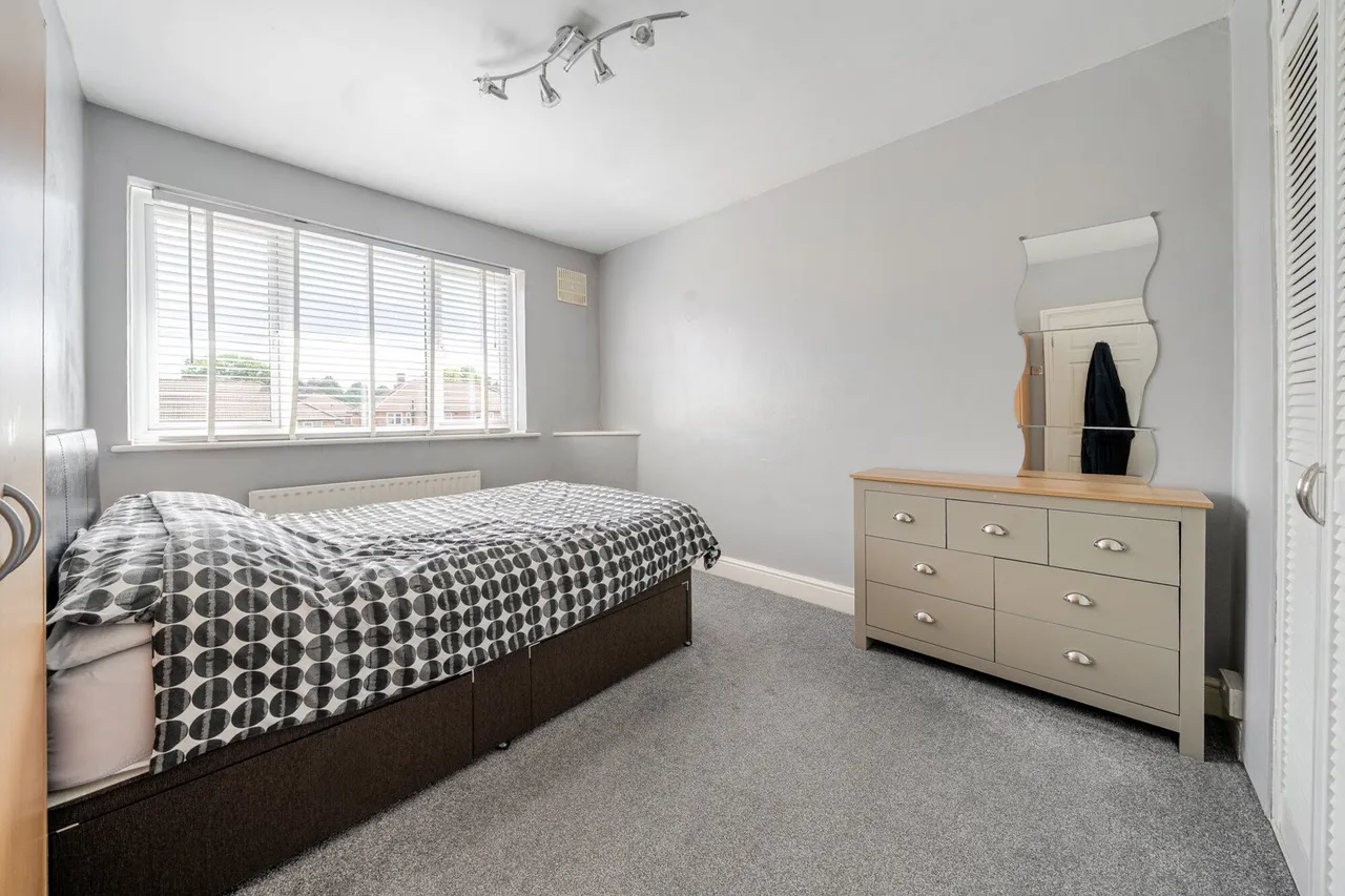 Greenview Avenue, BR3, photo 11