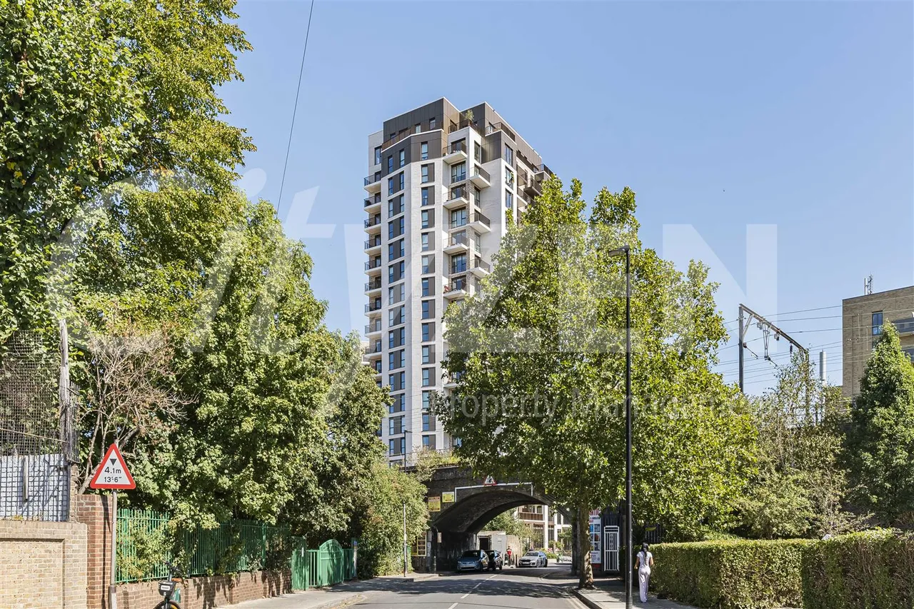 2 Maple Mews, London, E3 4ZB, photo 7