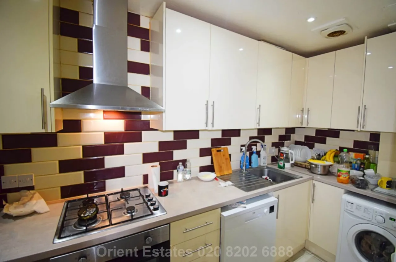 Sentinel House, London, NW4 2EN, photo 2