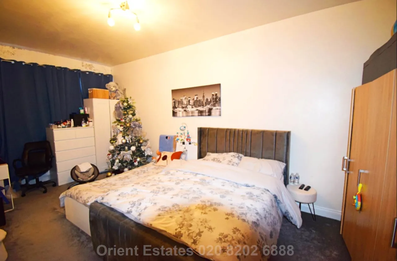 Sentinel House, London, NW4 2EN, photo 3