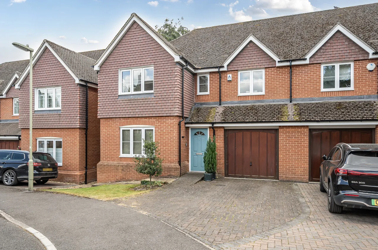 4 bed house for sale, Downlands Way, South Wonston, SO21
