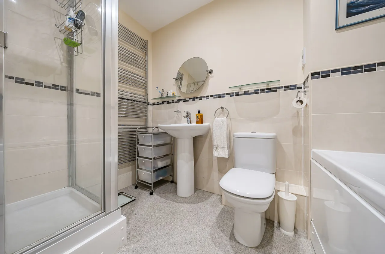 Downlands Way, South Wonston, SO21, photo 11