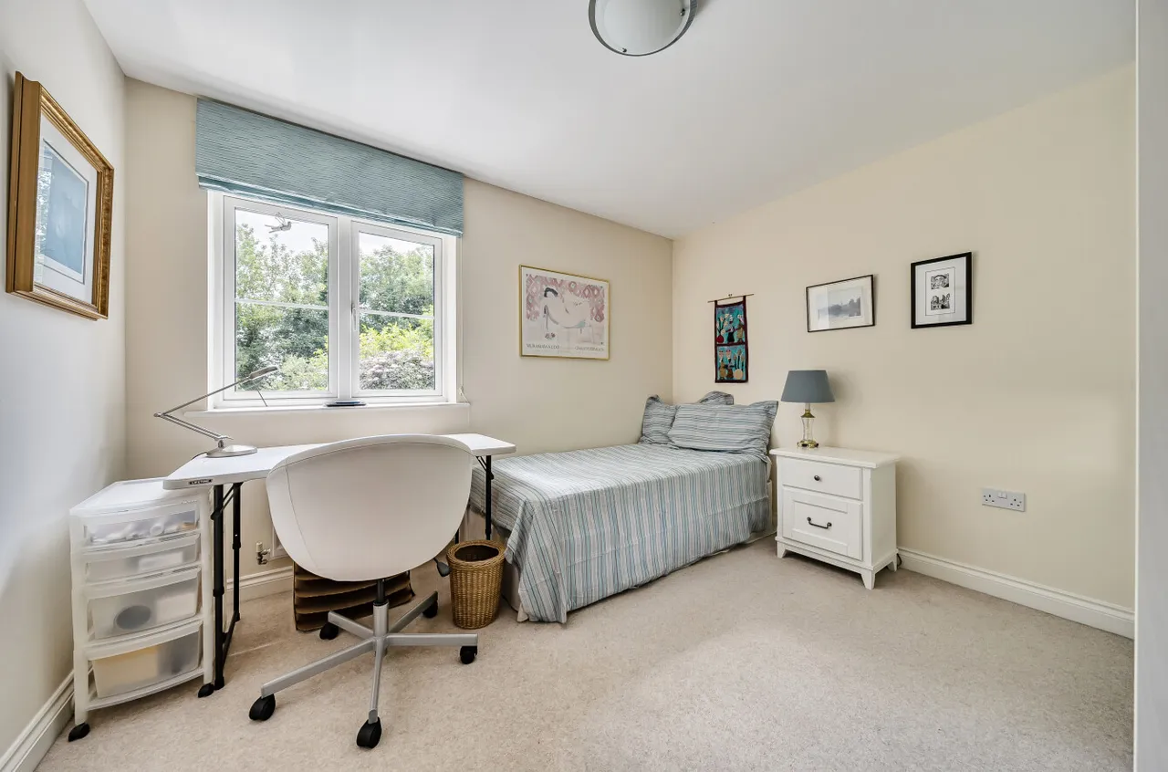 Downlands Way, South Wonston, SO21, photo 9