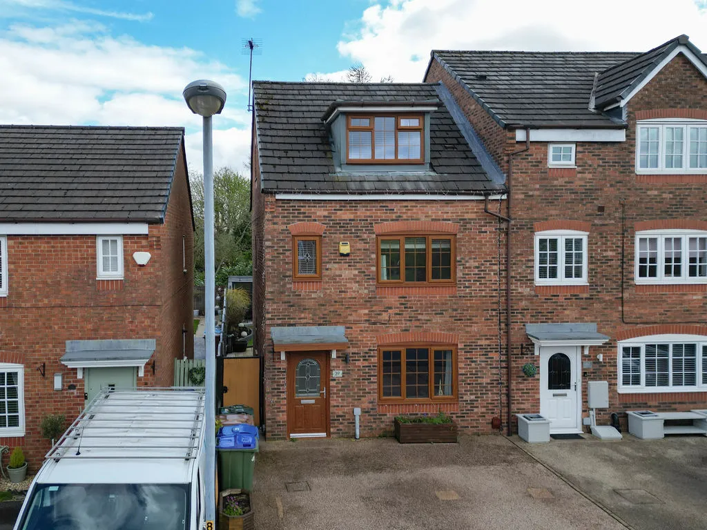 George Street Hurstead, Rochdale OL16 2RR, photo 17