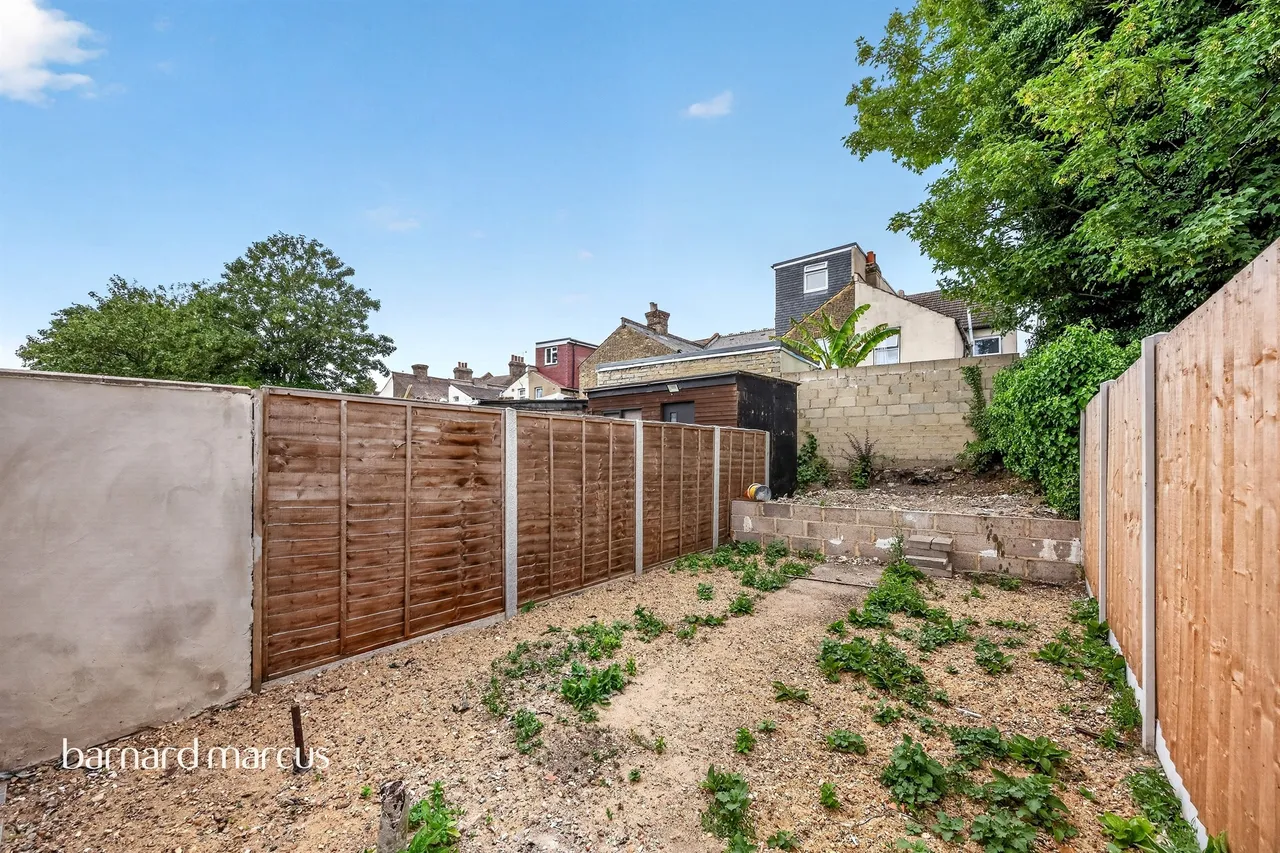 Dennett Road, Croydon, CR0, photo 18