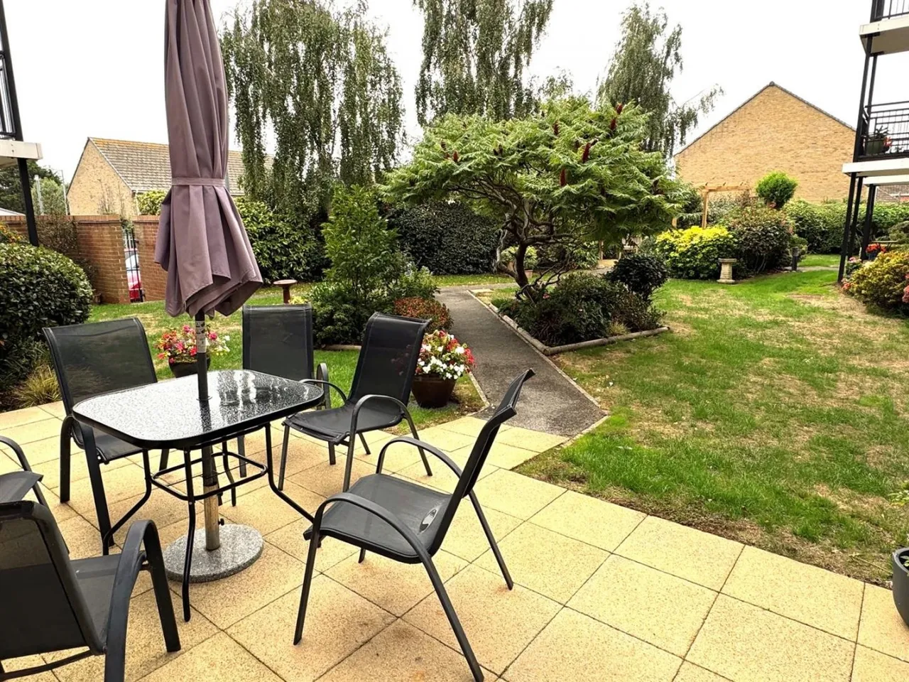 Dorchester Road, Weymouth, DT4, photo 5