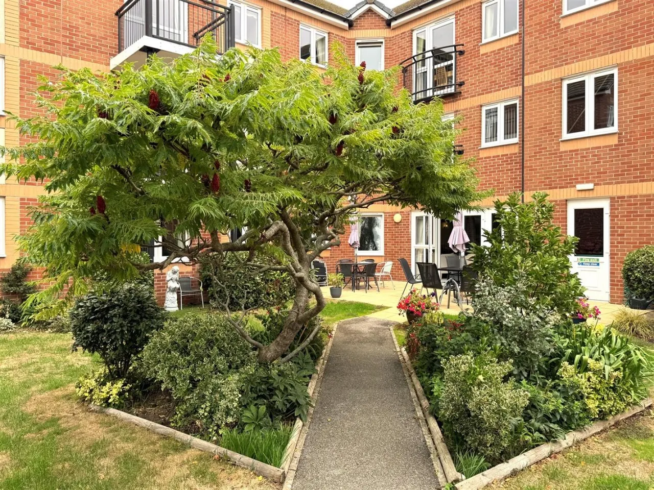 Dorchester Road, Weymouth, DT4, photo 6