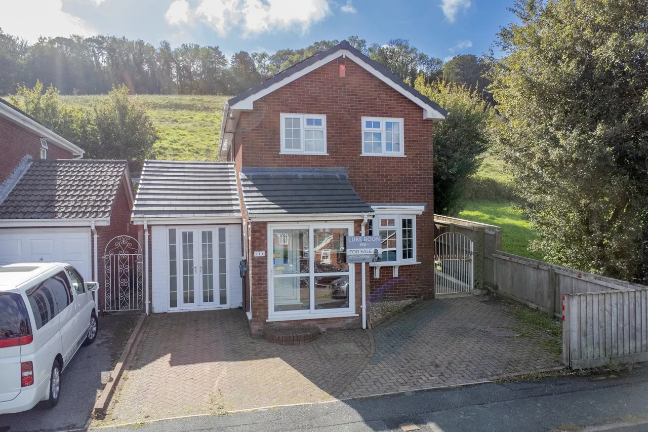 3 bed house for sale, Merafield Drive, Plympton, PL7