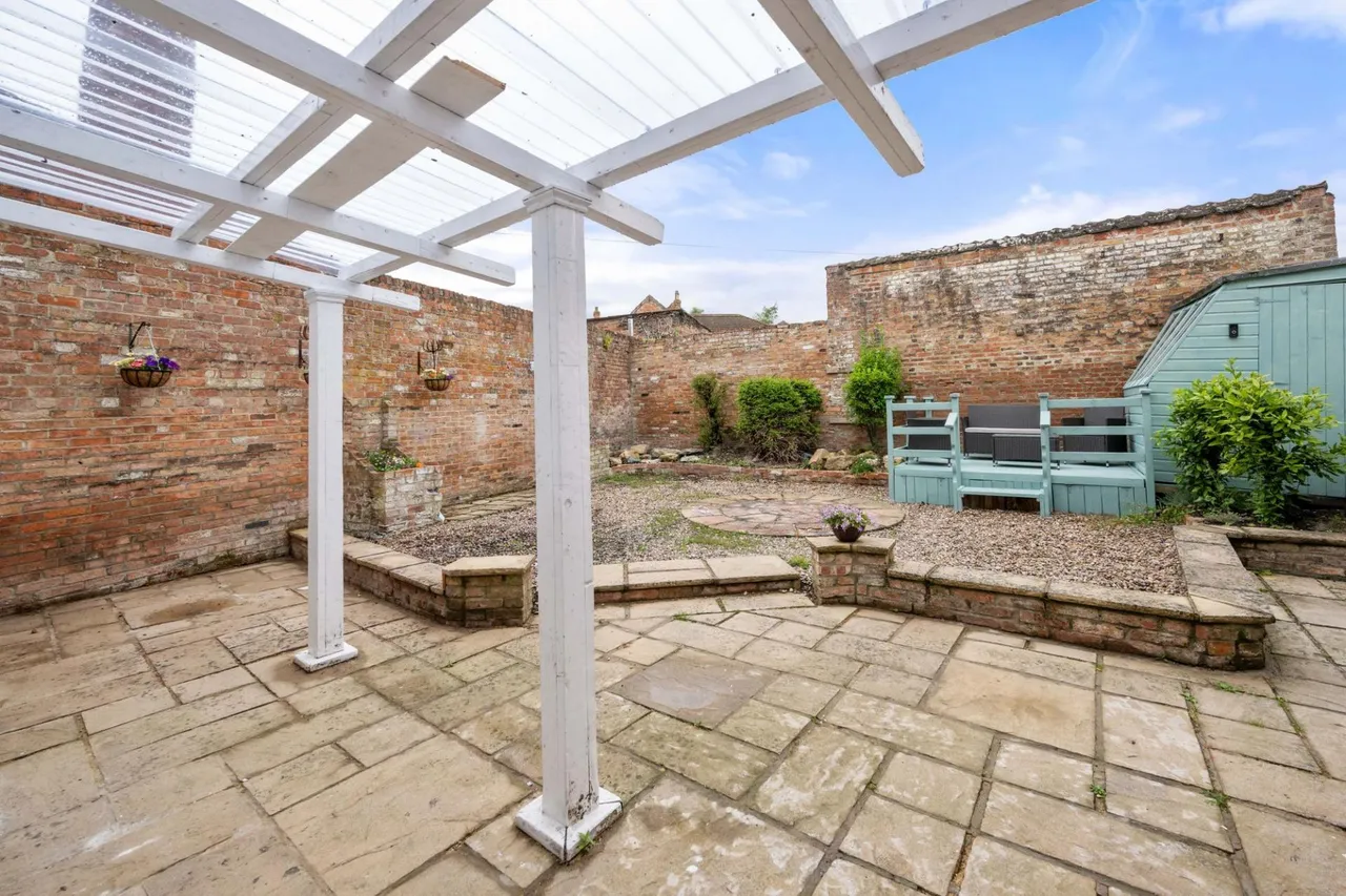West Street, Horncastle, LN9, photo 29