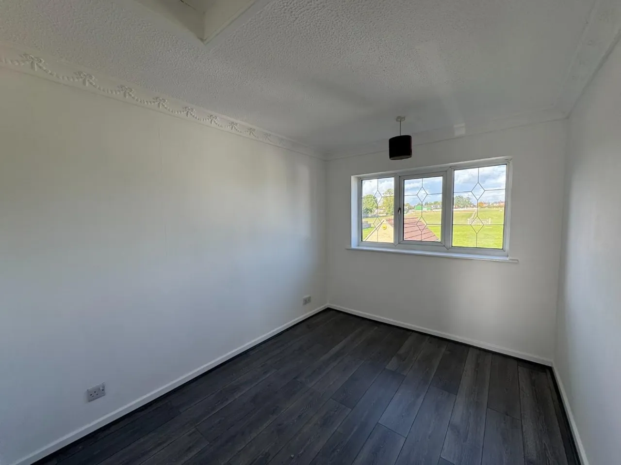 Vicarage Gardens, North Featherstone, WF7, photo 10
