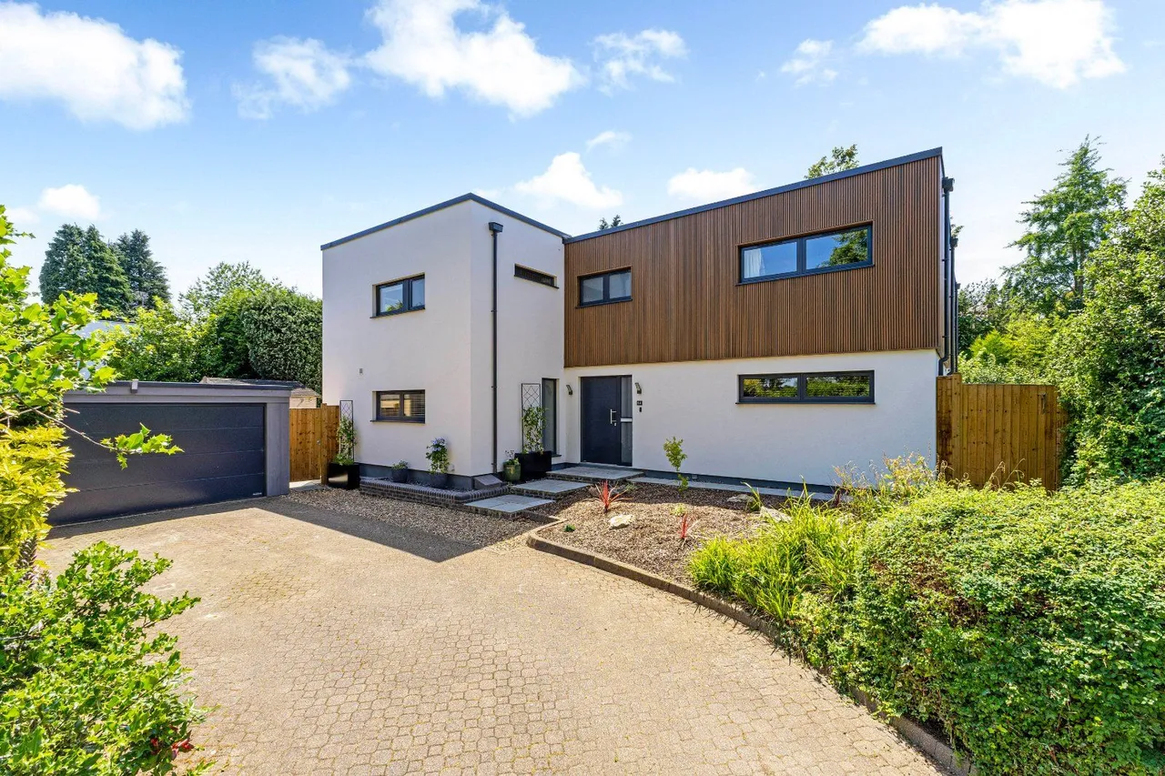 Moreton End Lane, Harpenden, Hertfordshire, AL5 2EX, photo 4