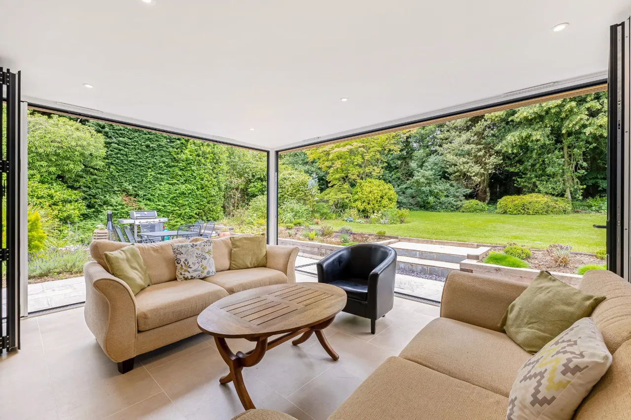 Moreton End Lane, Harpenden, Hertfordshire, AL5 2EX, photo 5