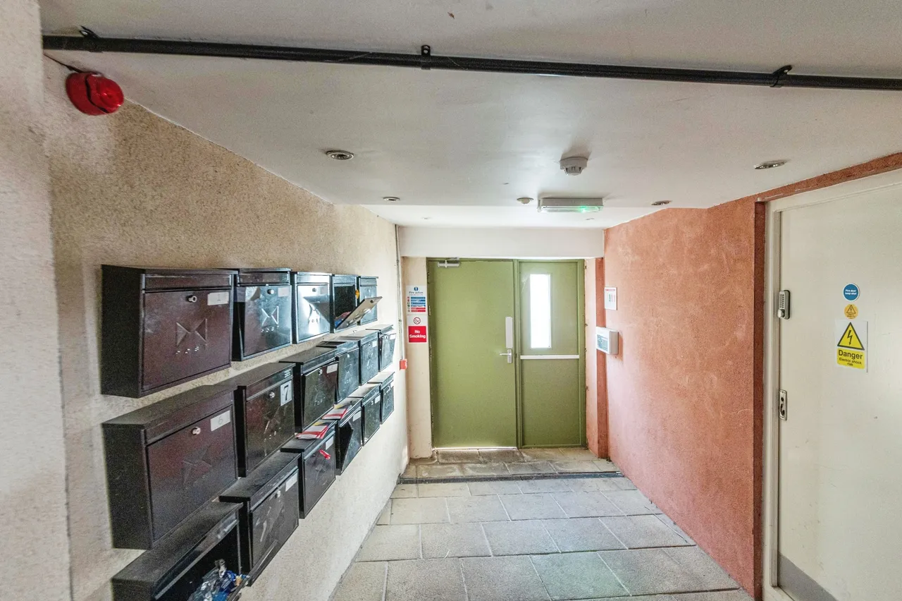 Old Westgate, Dewsbury, WF13, photo 9