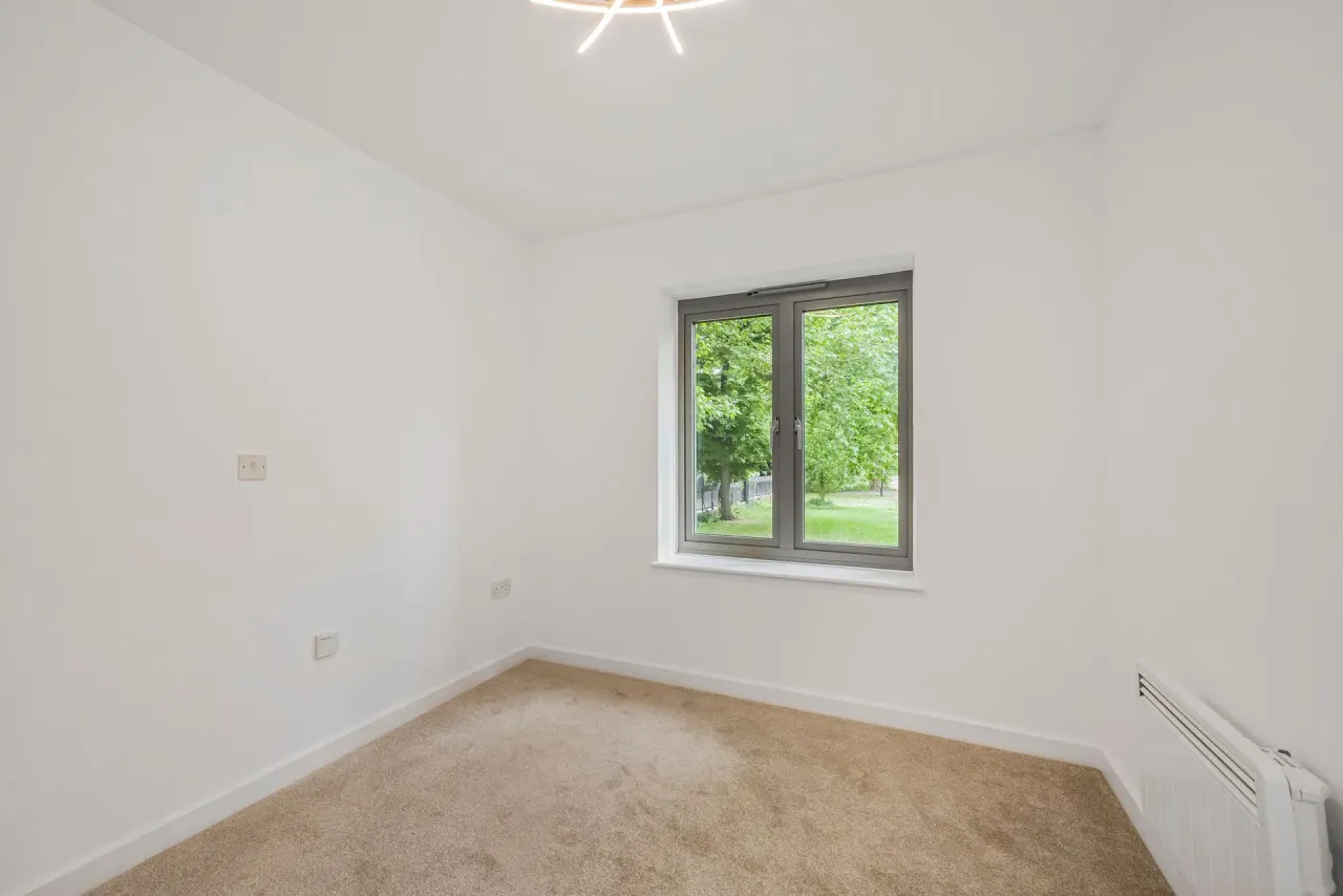 St. Dunstans Mews, London, E1, photo 8