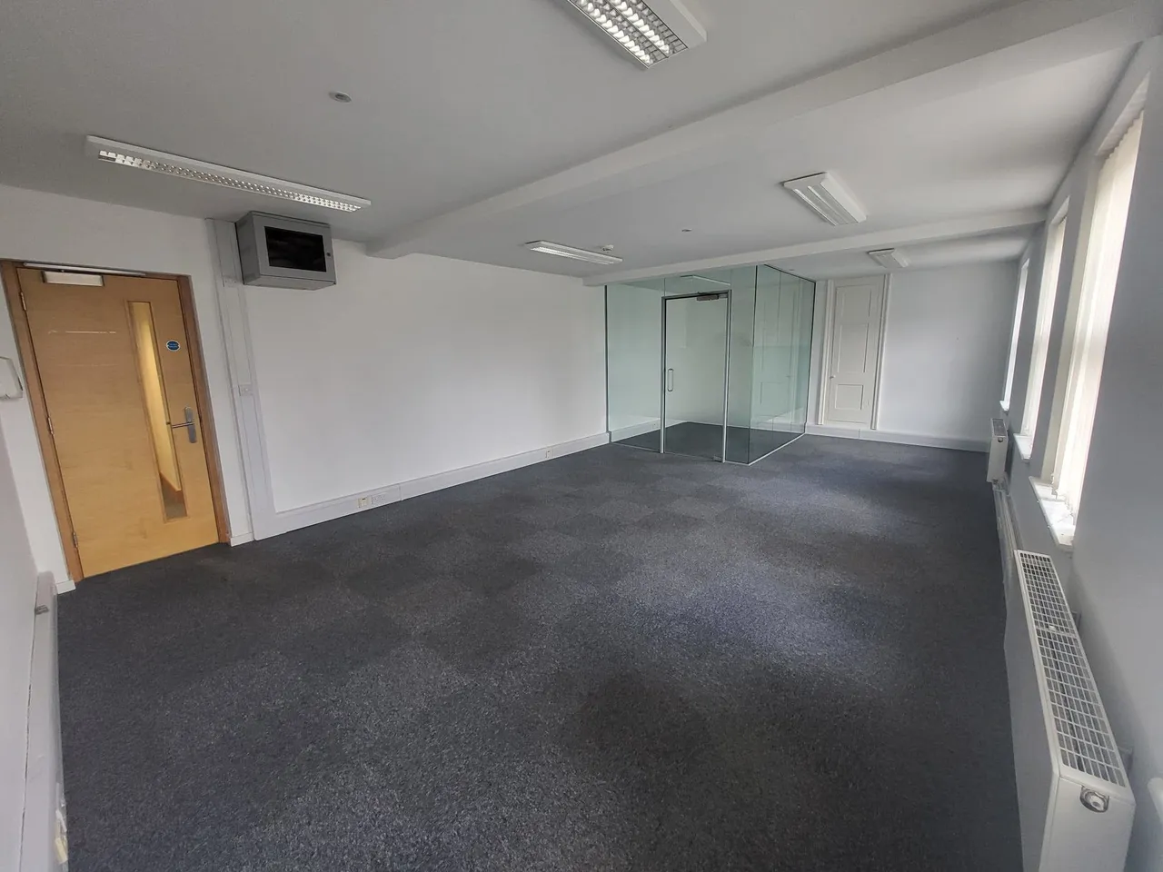Orsett Road, Grays, RM17, photo 4
