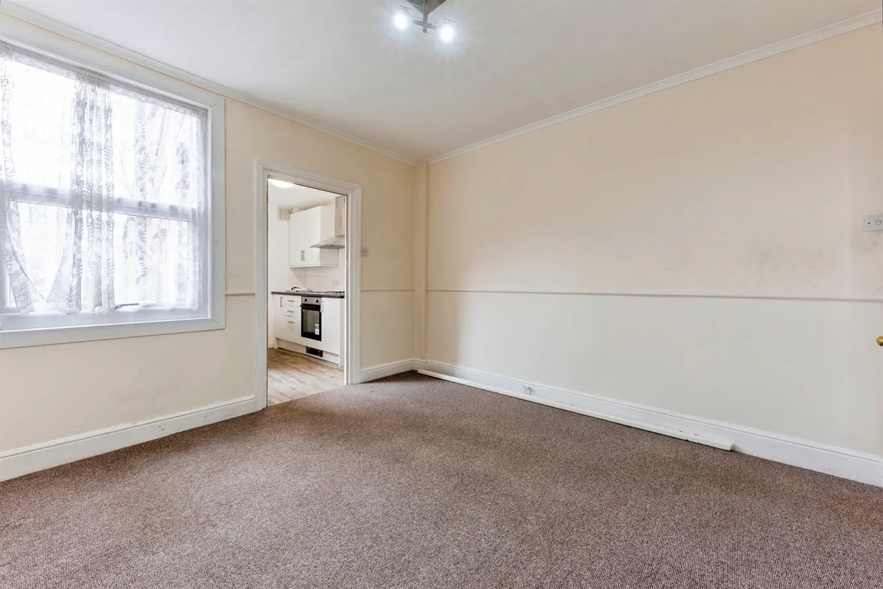 Nicholson Street, Newark, photo 9
