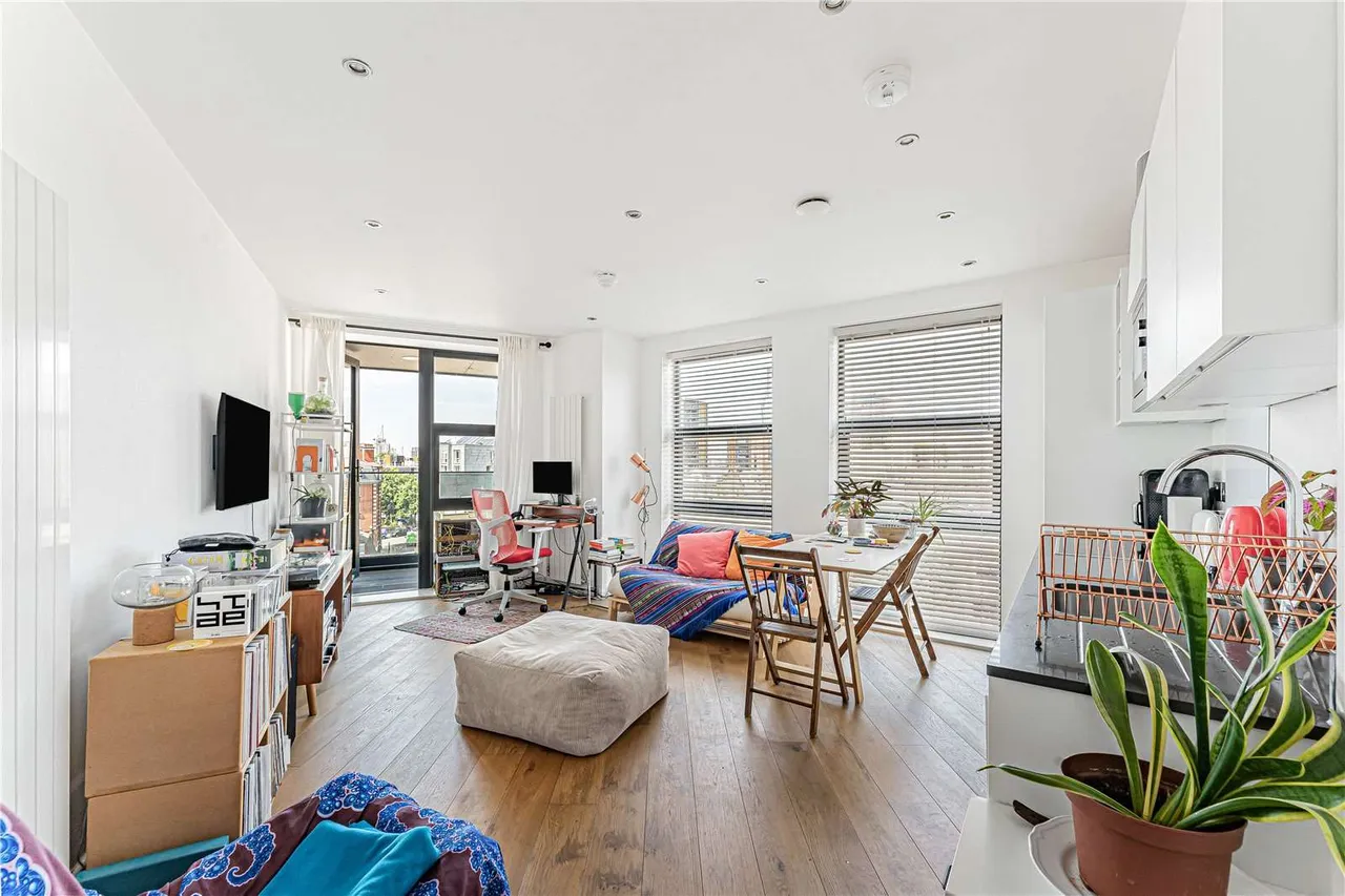 Esker Place, London, E2 9FH, photo 2