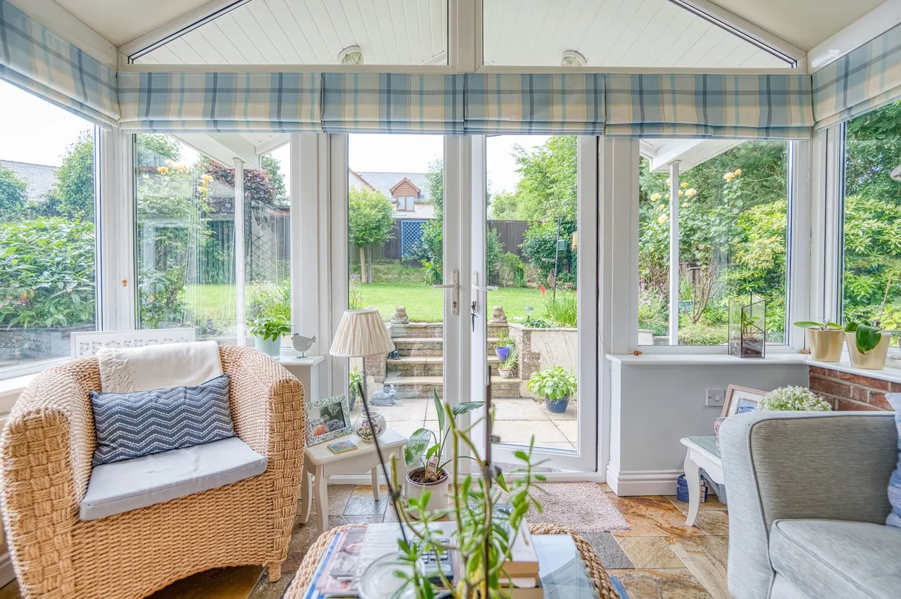 10 The Glades Rosemarket Milford Haven Pembs SA73 1JQ, photo 12