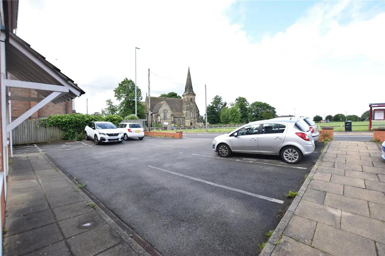 York Road, Leeds, LS14, photo 8