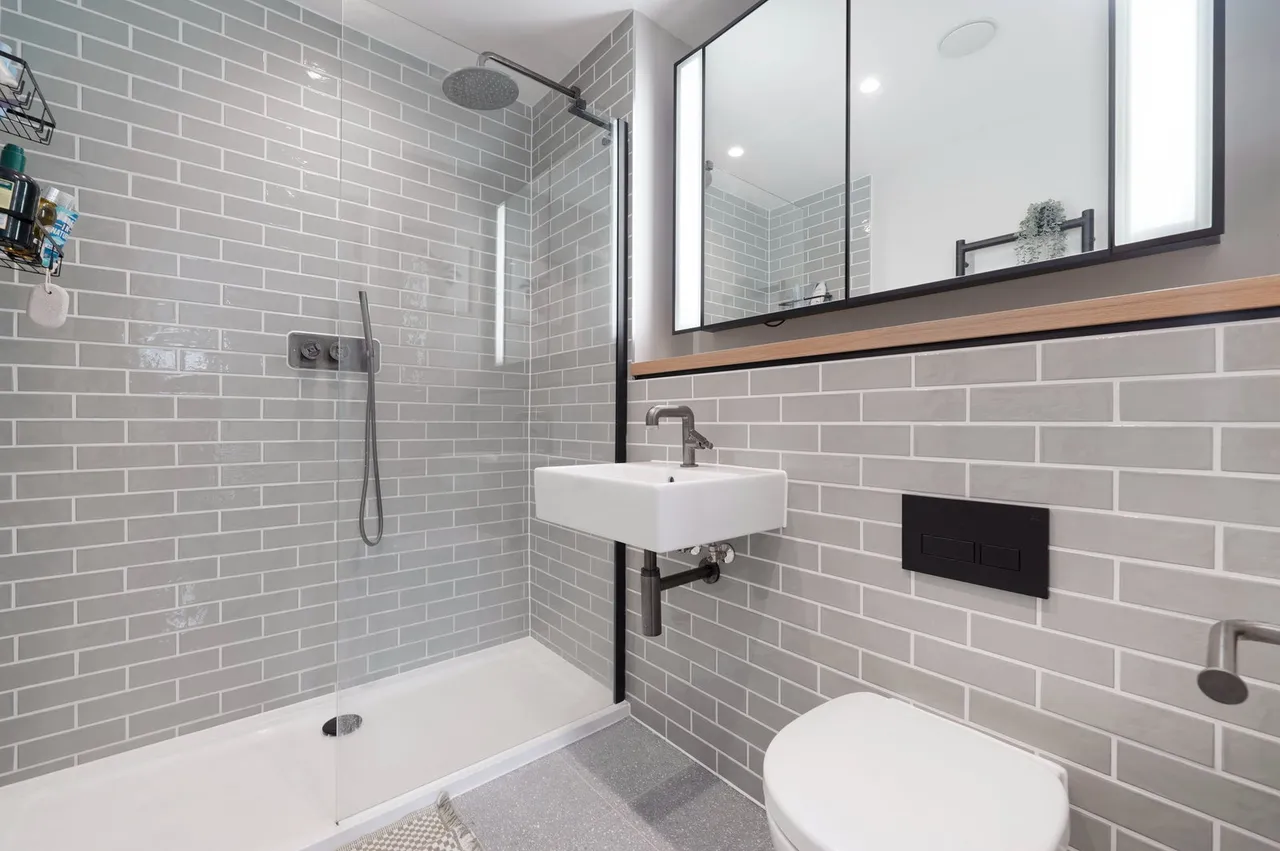 Explorer Way, Millbrook Park, NW7, photo 8