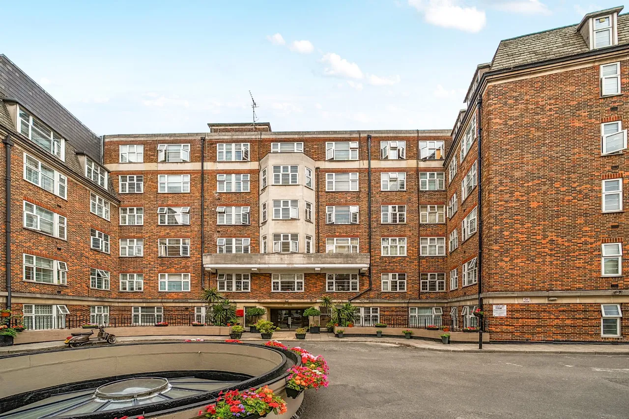 College Crescent, Swiss Cottage, London, NW3, photo 6