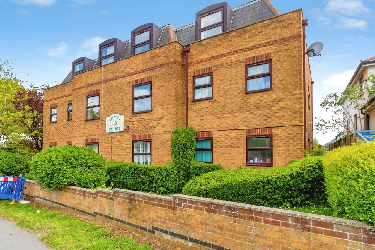 1 bed flat for sale — Bournemouth Road, Chandler's Ford, Eastleigh