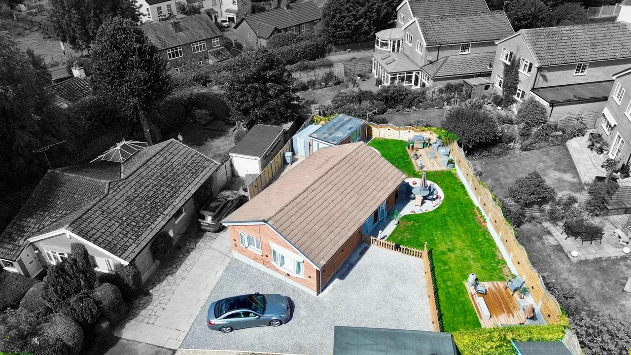 2 bed house for sale, Ashton Avenue, Macclesfield, SK10