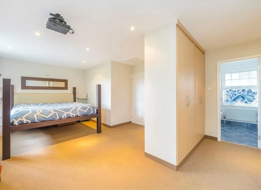Peregrine Way, Wimbledon Village, SW19, photo 10