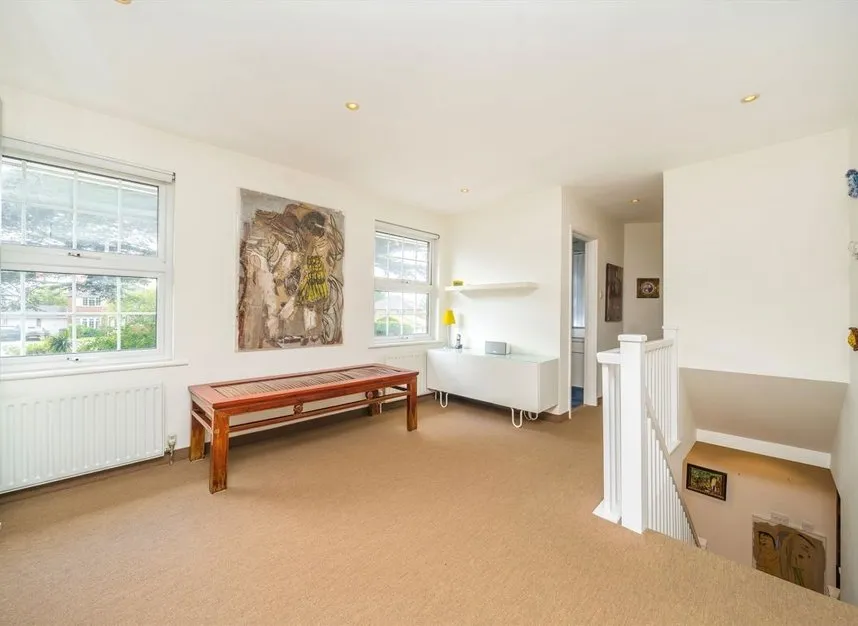 Peregrine Way, Wimbledon Village, SW19, photo 9