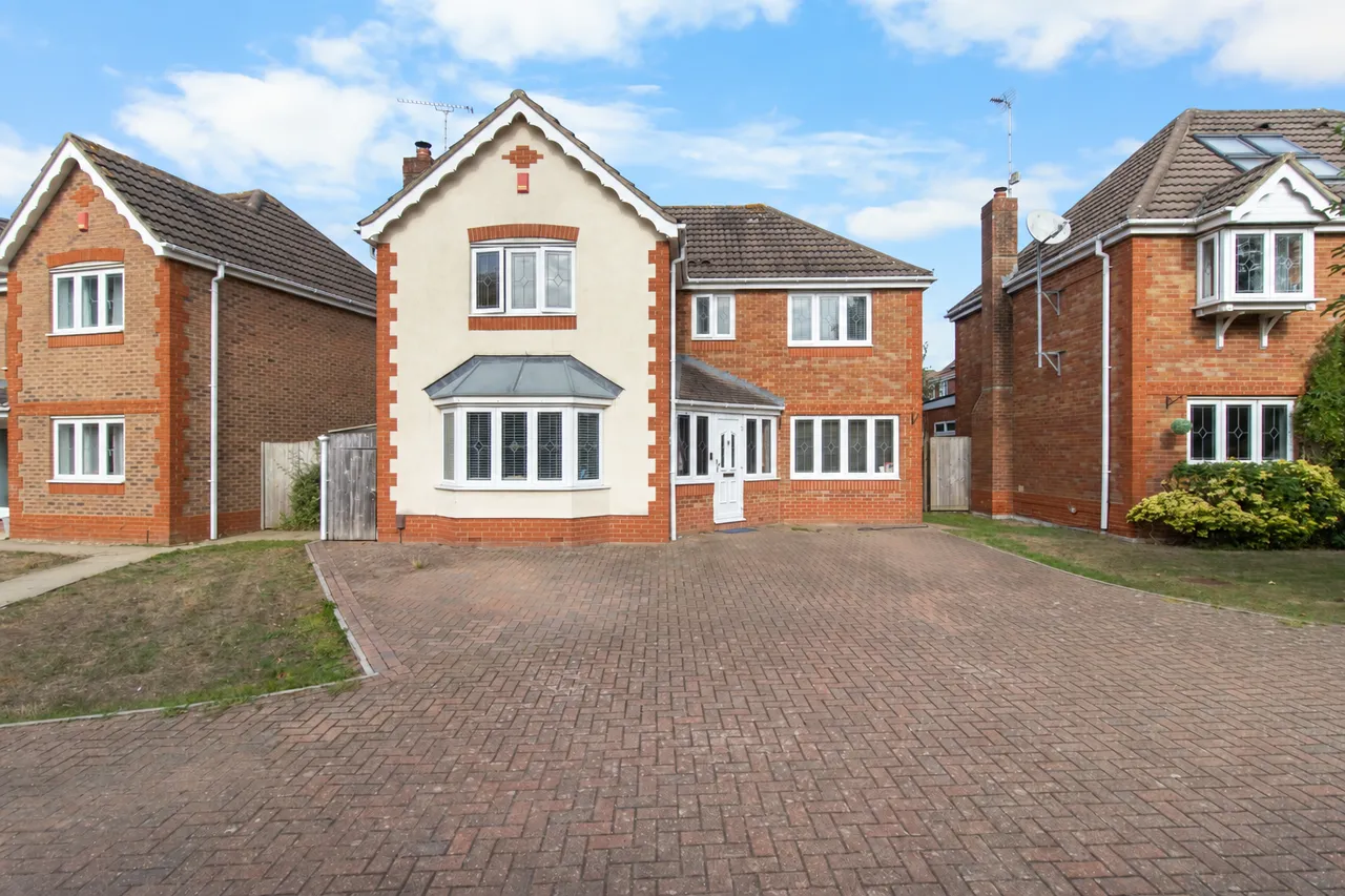 Bryant Road, Taw Hill, SN25, photo 19