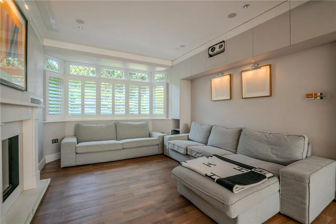 Kings Farm Avenue, Richmond, TW10, photo 4