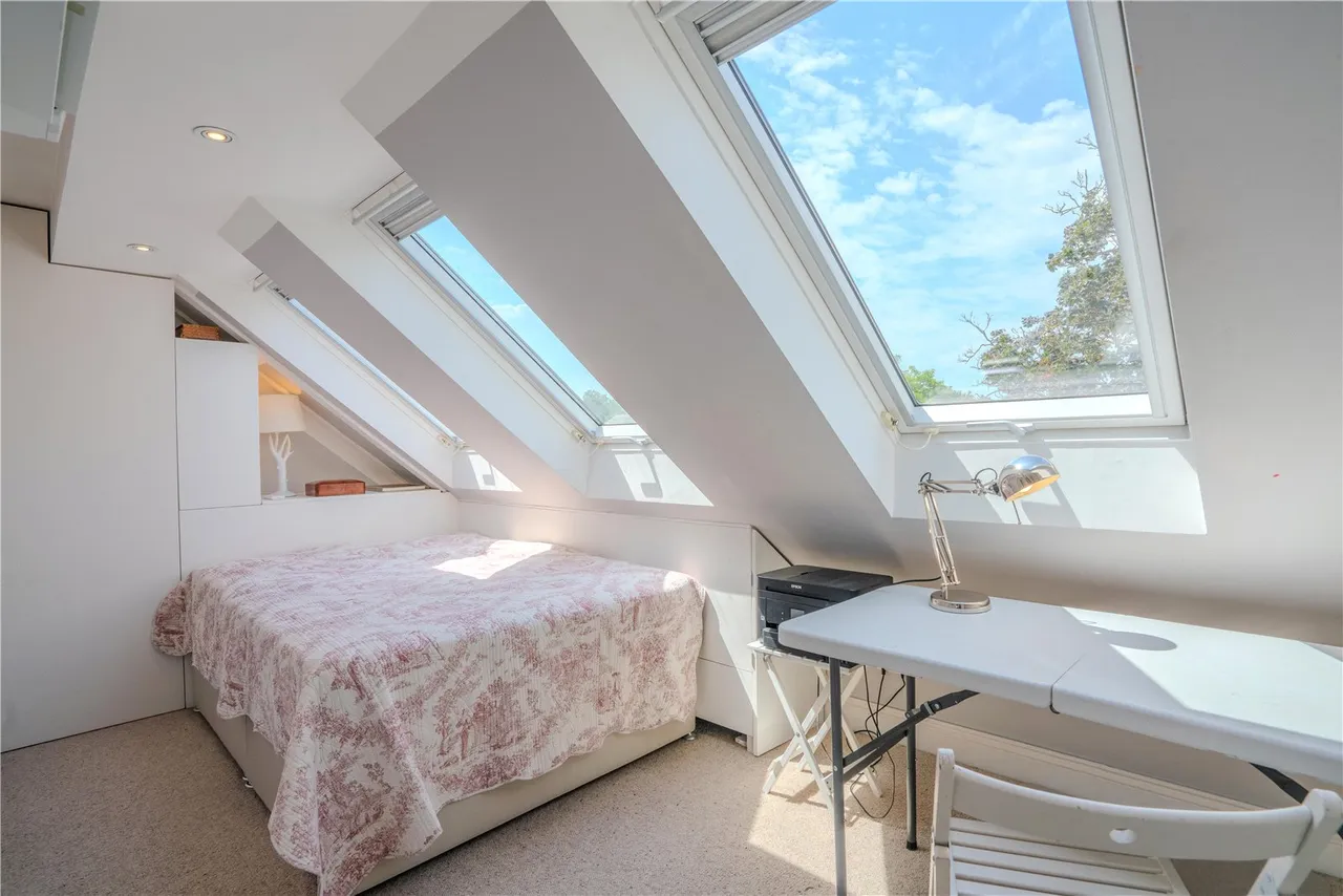 Kings Farm Avenue, Richmond, TW10, photo 9