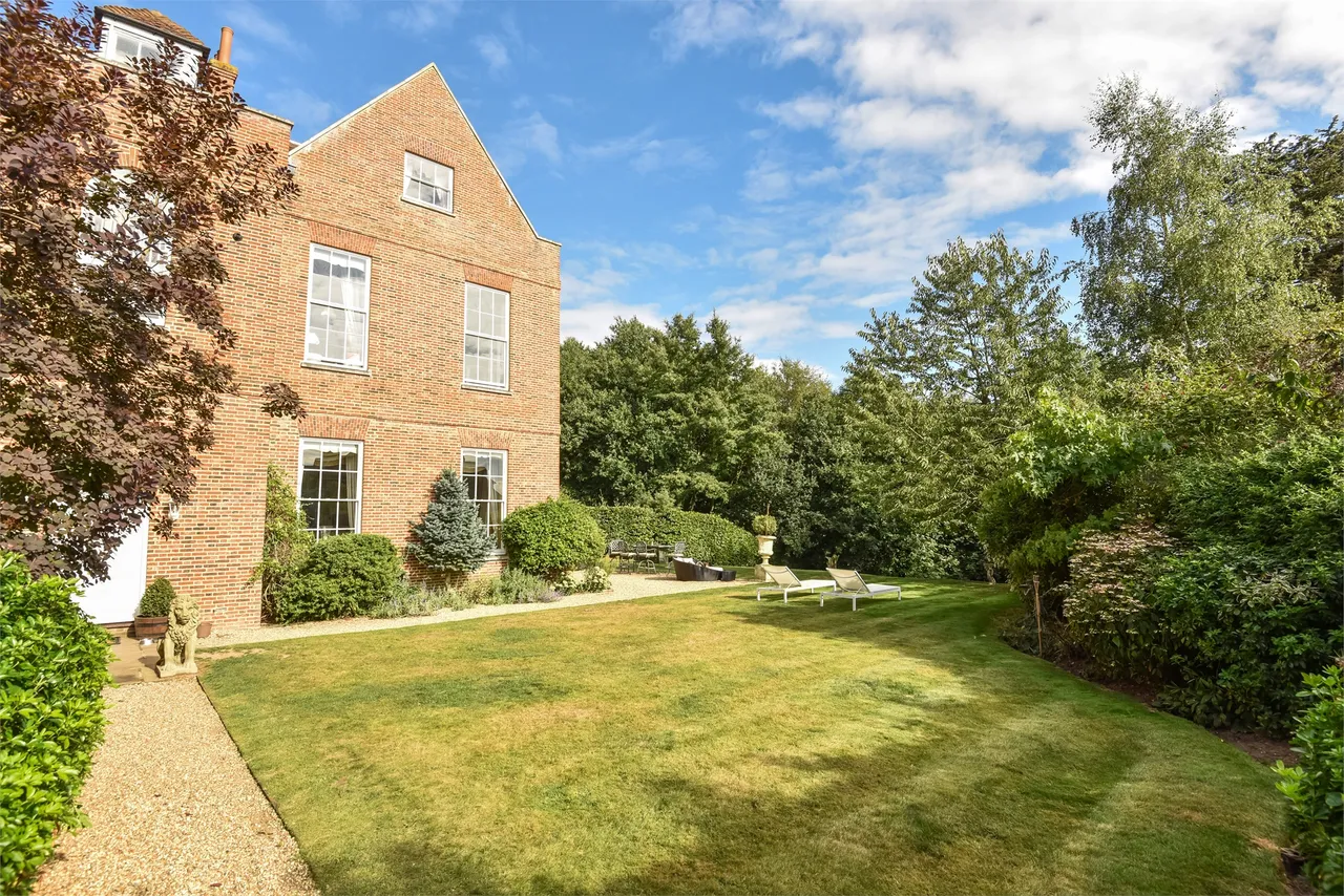 Cobbett Hill Road, Normandy, GU3, photo 10