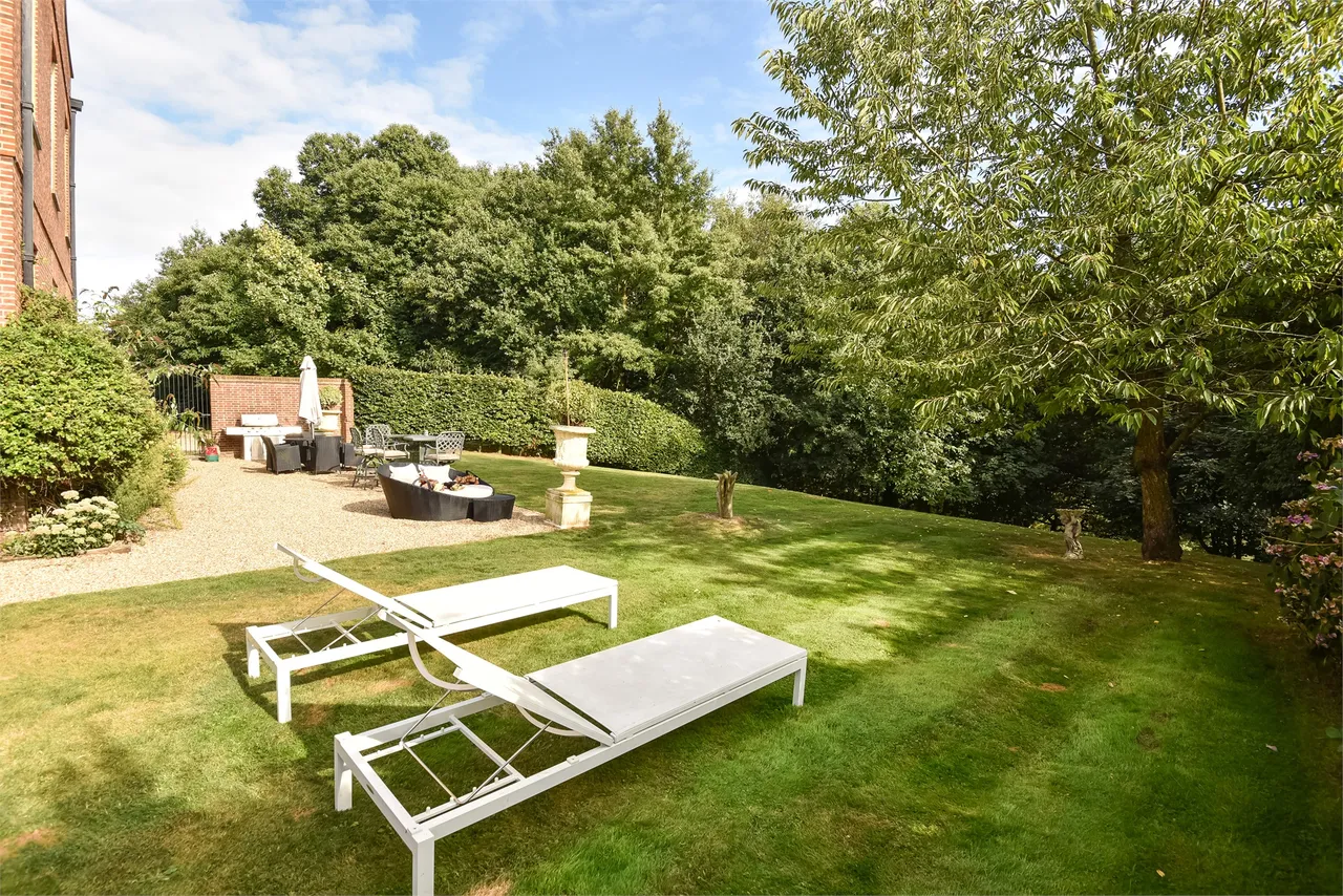 Cobbett Hill Road, Normandy, GU3, photo 12