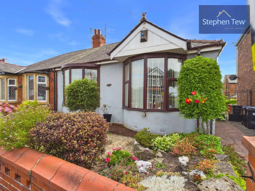 2 bed house for sale, Chislehurst Avenue, Blackpool, FY4