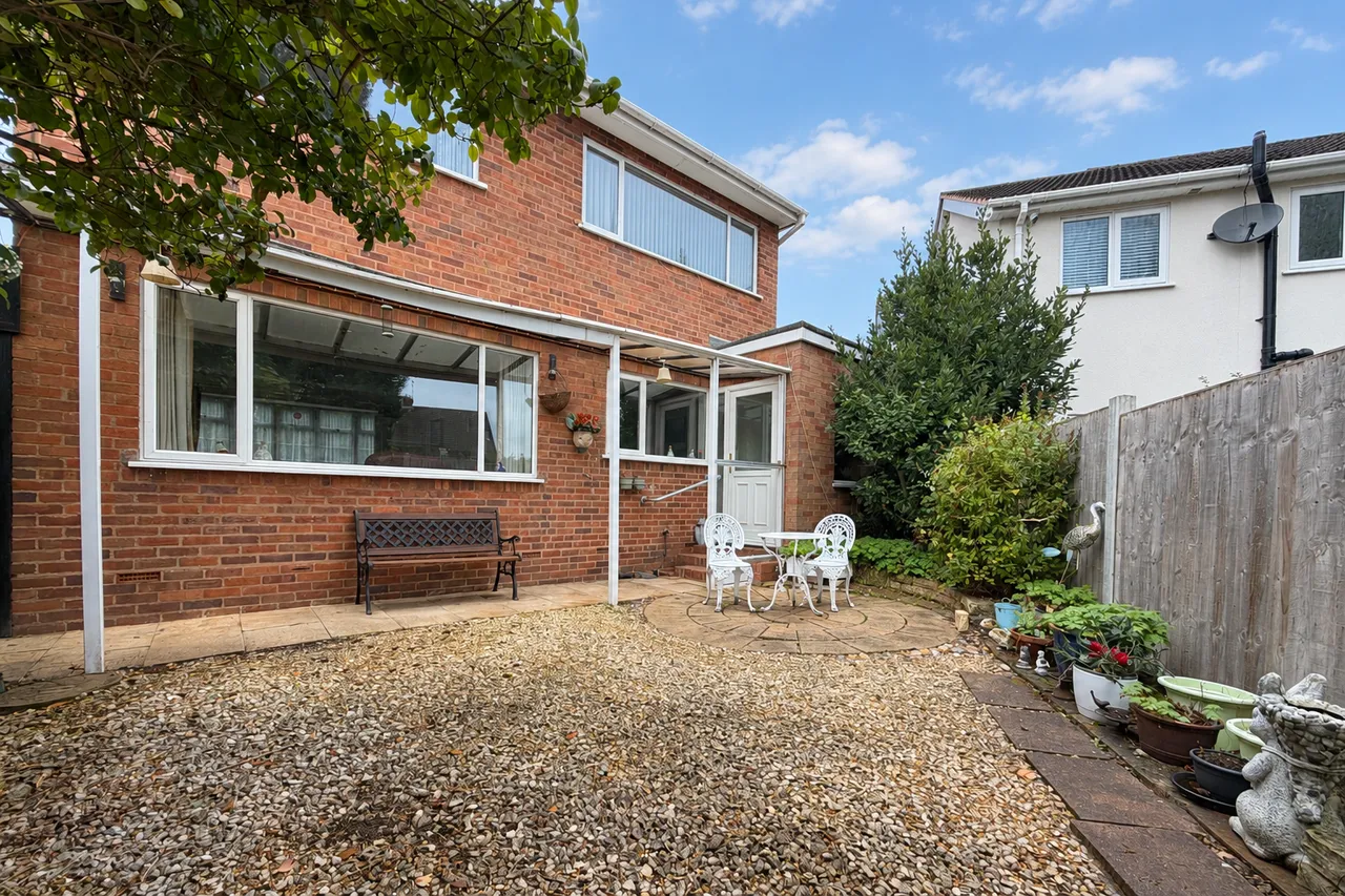 Meadowcroft, Hagley, photo 2