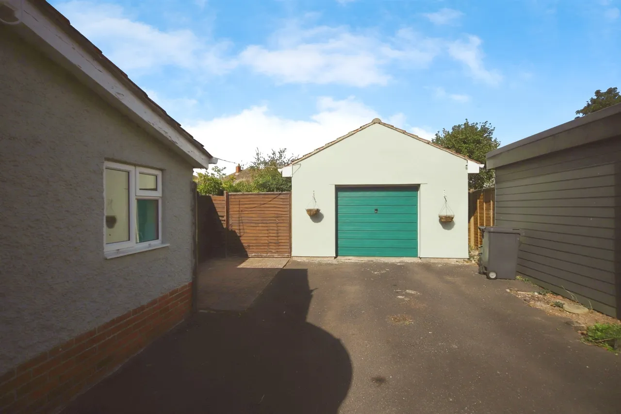 Ilminster Road, Taunton, photo 12