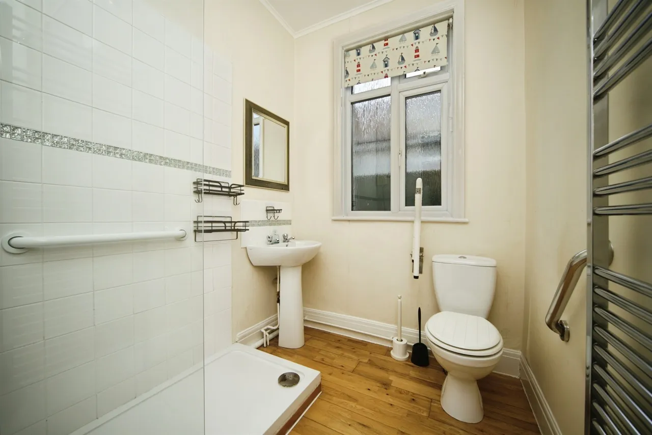 Ilminster Road, Taunton, photo 10