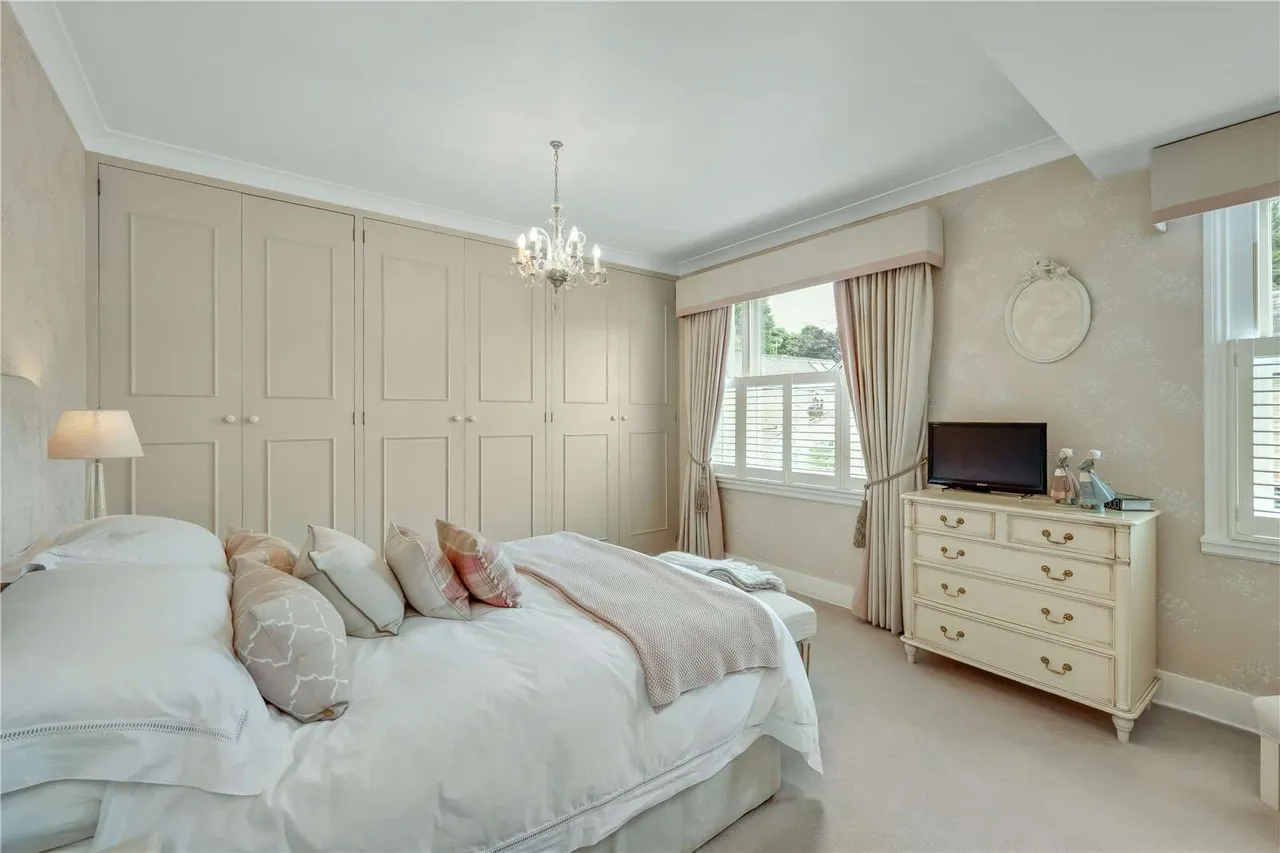 Wolsey Road, Esher, Surrey, KT10 8NT, photo 11