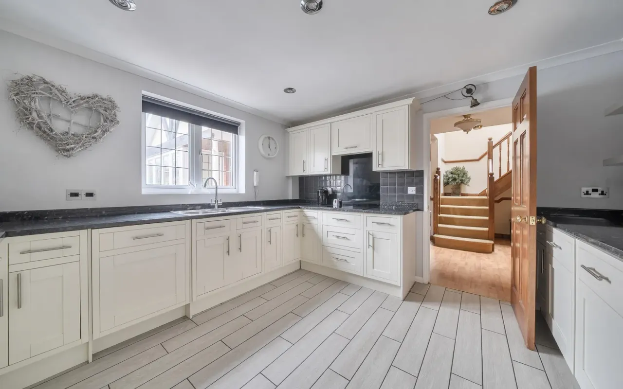 Kingfisher Close, Bedford, photo 8