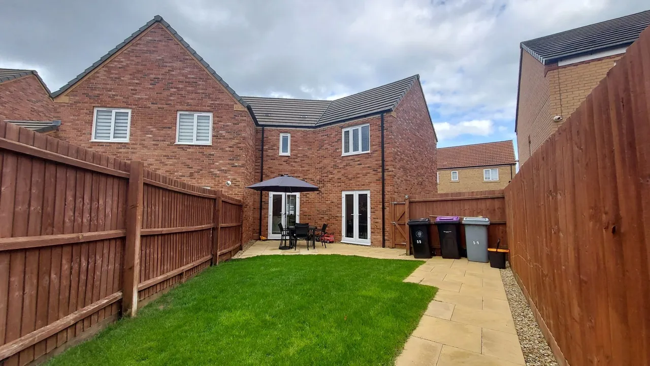 Lingfield Park, Bourne, PE10, photo 20