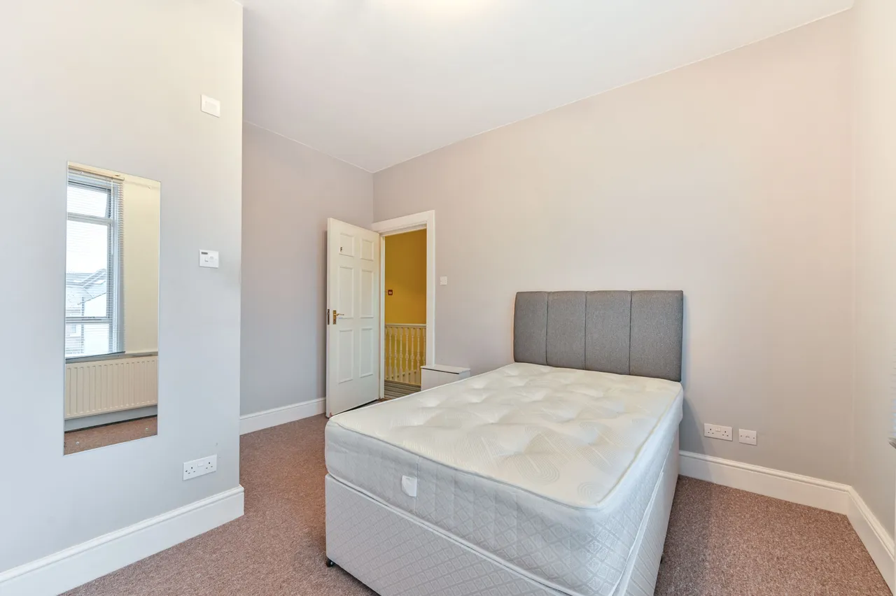 31 Cedar Road & Land At The Back Of 23 Ivy Road, London, photo 8