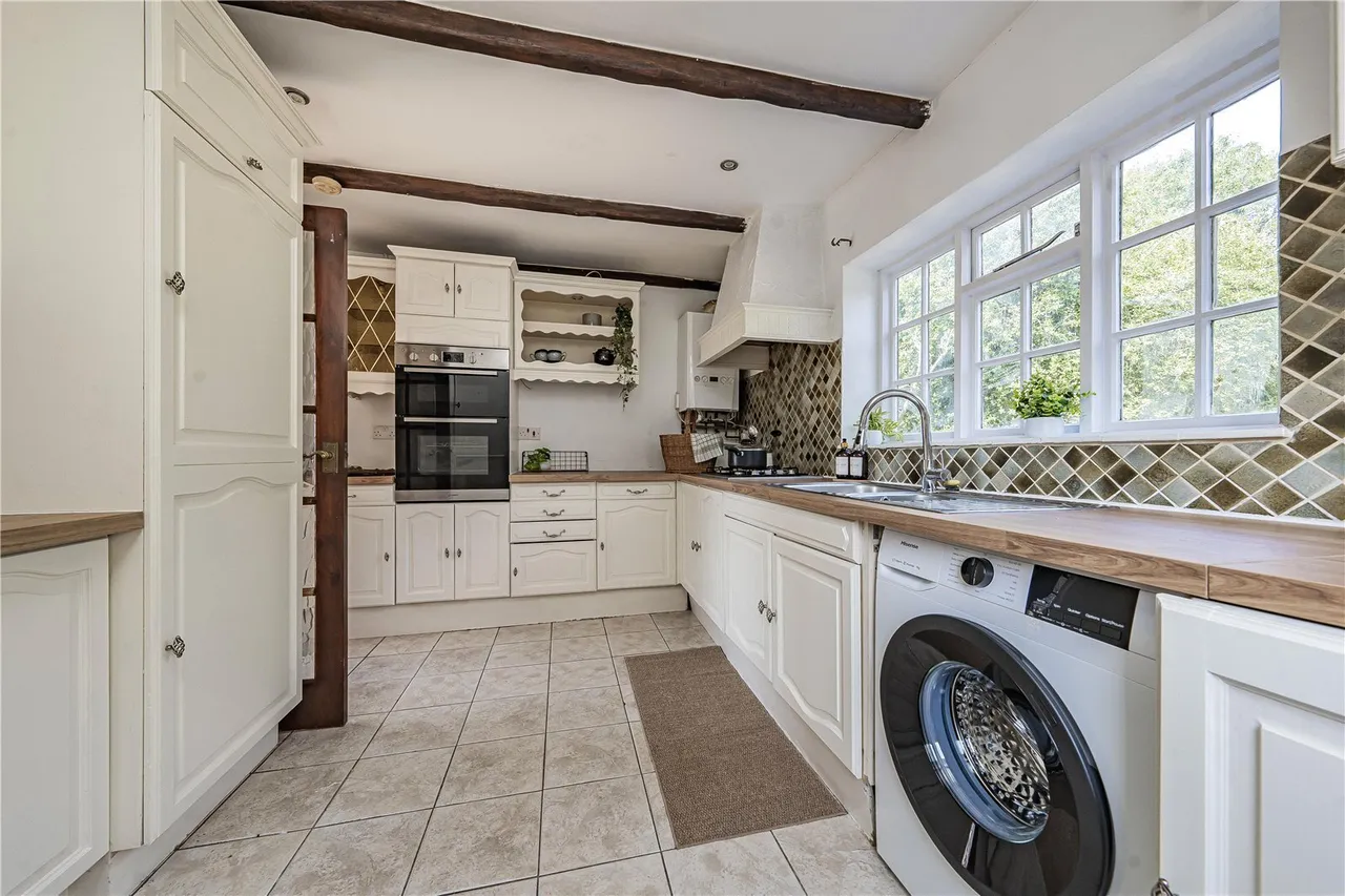 Money Lane, West Drayton, UB7, photo 4