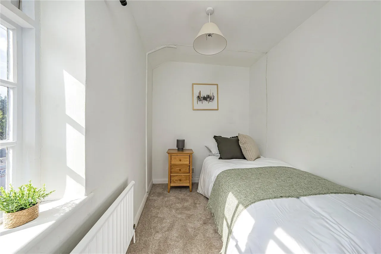 Money Lane, West Drayton, UB7, photo 12