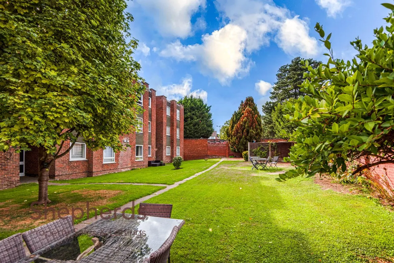 Buryholme, Broxbourne, EN10, photo 17