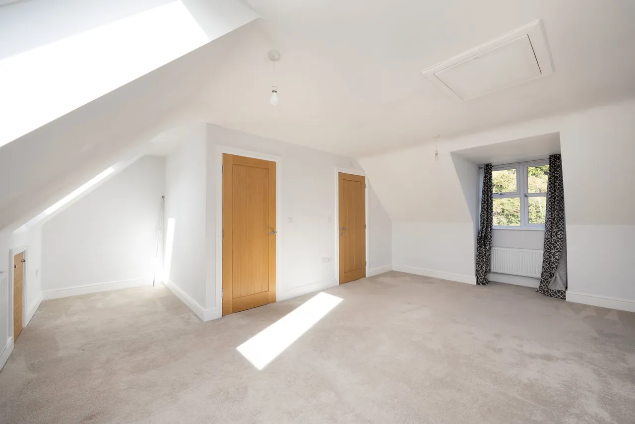 Neston Gardens, Neston, SN13, photo 30