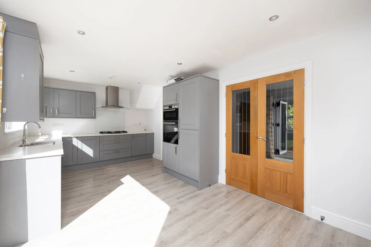 Neston Gardens, Neston, SN13, photo 21
